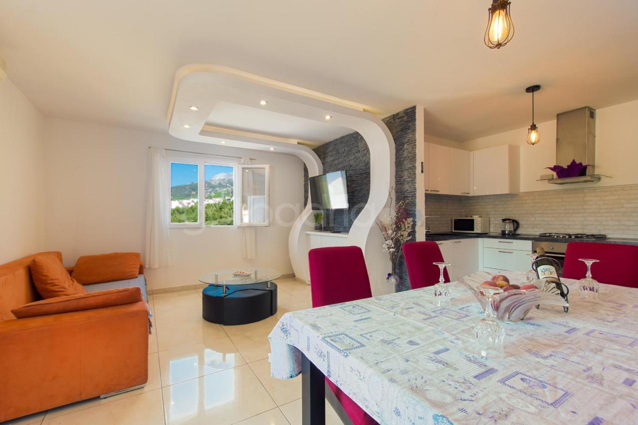 Apartment Vesna With Balcony & Free Parking Makarska Ngoại thất bức ảnh